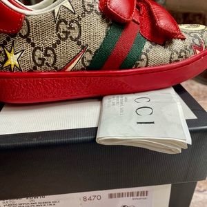 AUTHENTIC GUCCI!!!!  KIDS SHOES